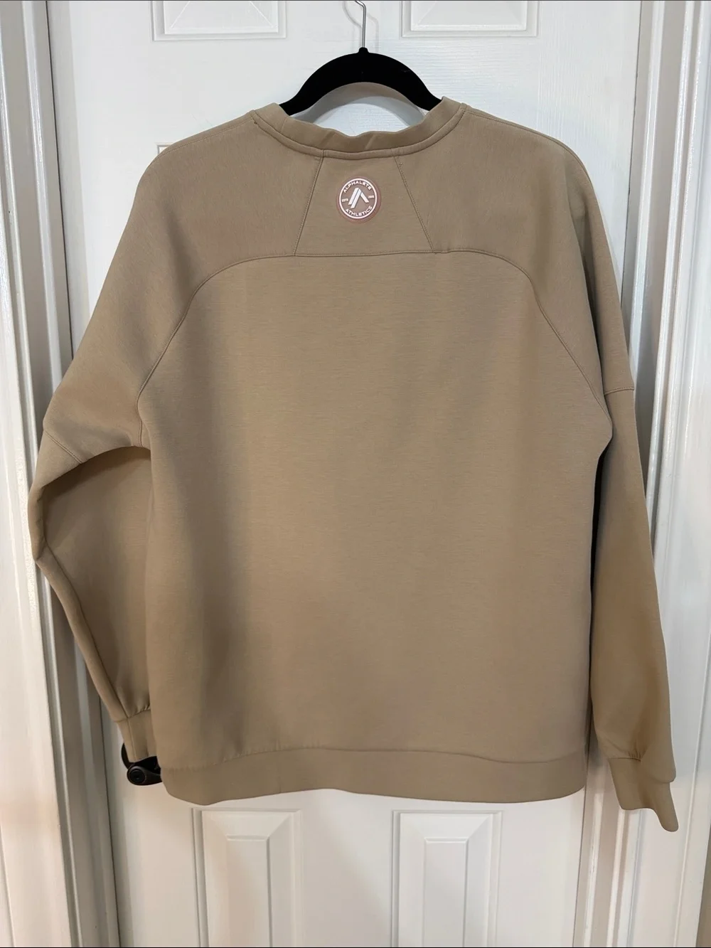 Alphalete Elements Crewneck Sweatshirt in Tan
